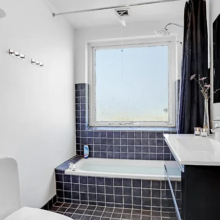 5 Bedroom Lovely In Allinge-Sandvig