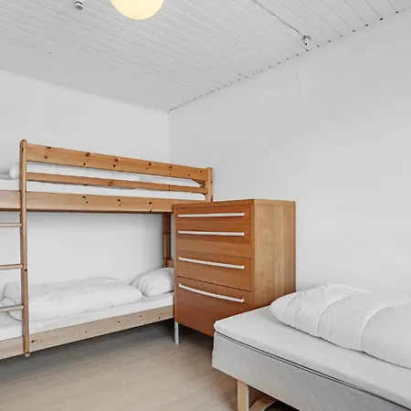 5 Bedroom Lovely In 알링에