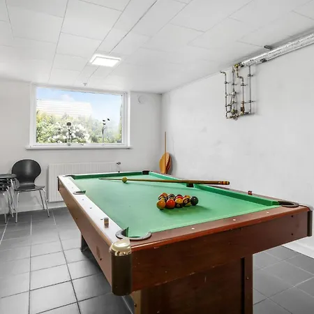 5 Bedroom Lovely In Holiday home Allinge-Sandvig