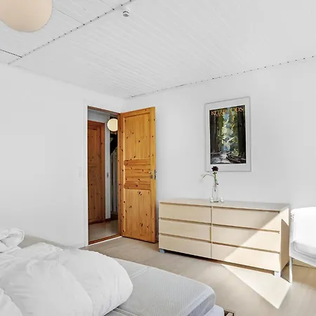 Holiday home 5 Bedroom Lovely In Allinge-Sandvig