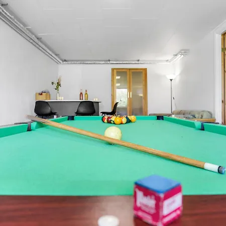 5 Bedroom Lovely In Allinge-Sandvig