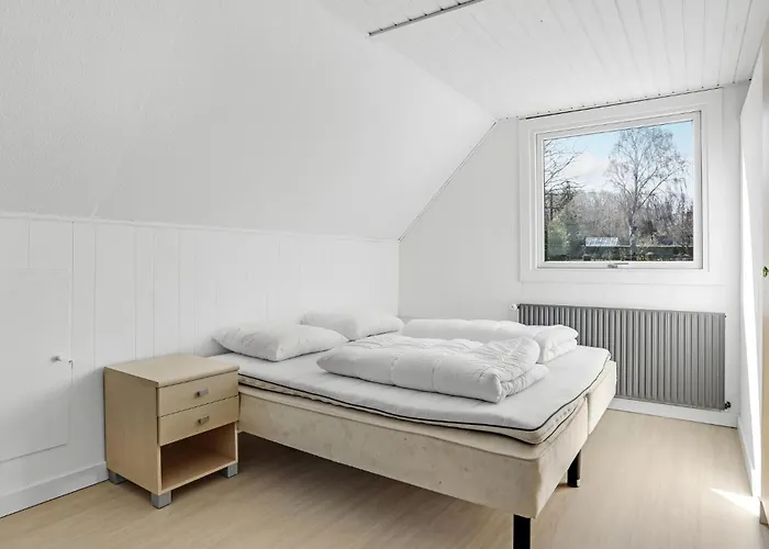 5 Bedroom Lovely In Feriehus
