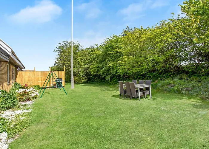 5 Bedroom Lovely In * Allinge-Sandvig
