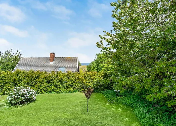 5 Bedroom Lovely In Feriehus