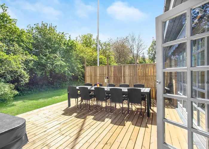 5 Bedroom Lovely In Feriehus *