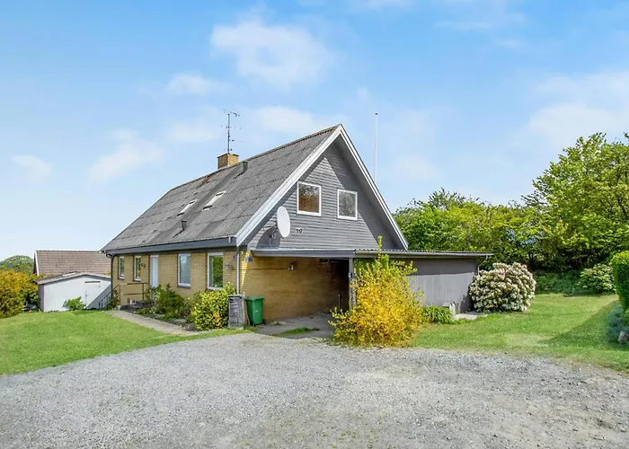 5 Bedroom Lovely In Feriehus *