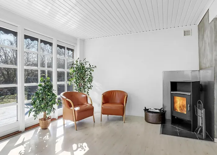 5 Bedroom Lovely In *